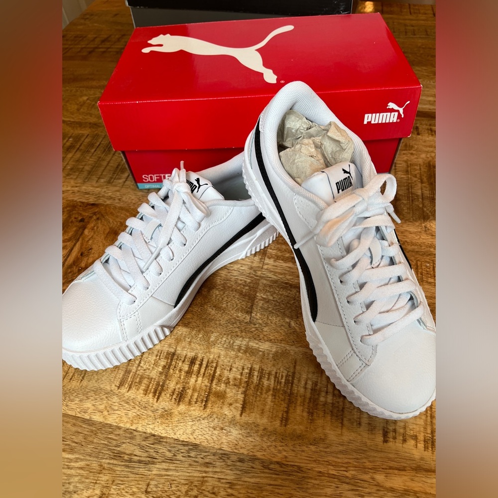 Puma Classic White and Black Sneakers NIB 6.5
